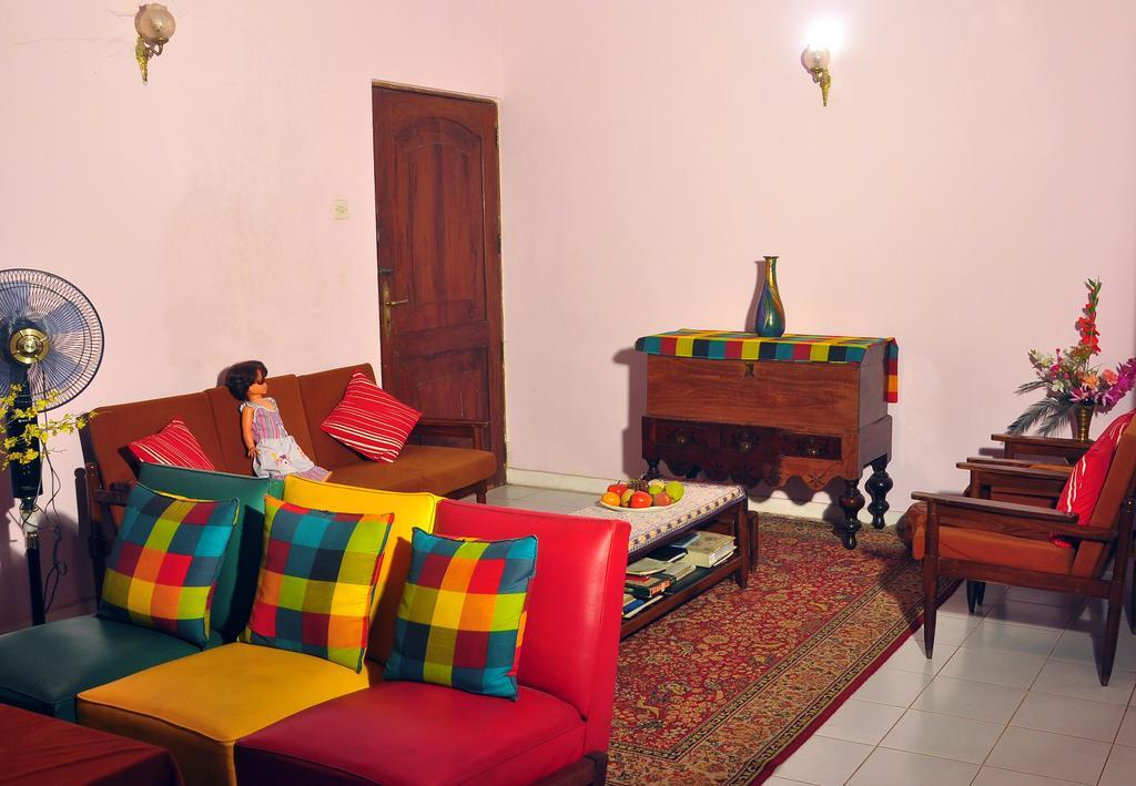 Primrose Inn Канди Экстерьер фото