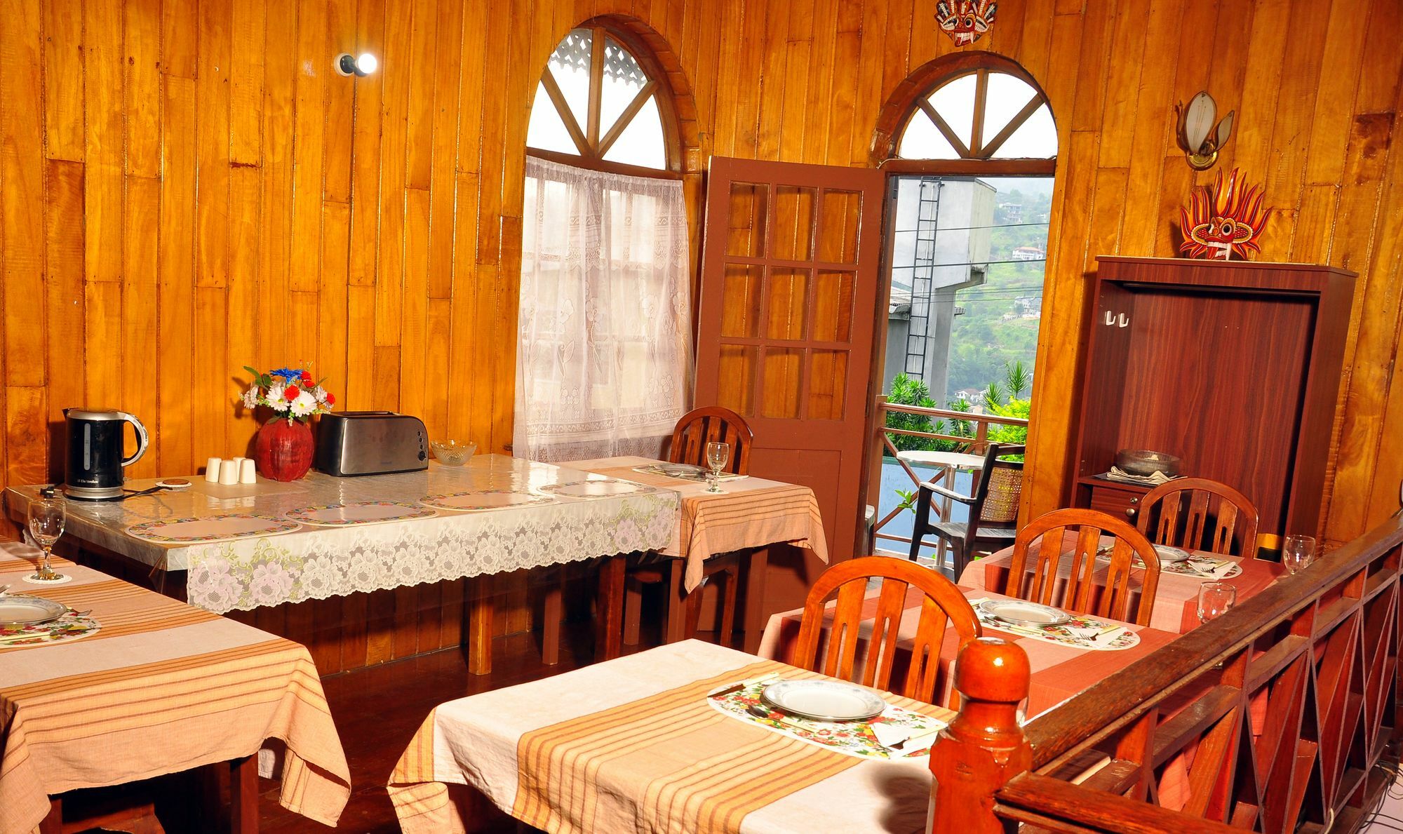 Primrose Inn Канди Экстерьер фото